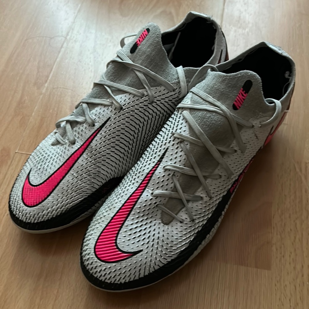 Nile Phantom GT Elite Soccer Cleats